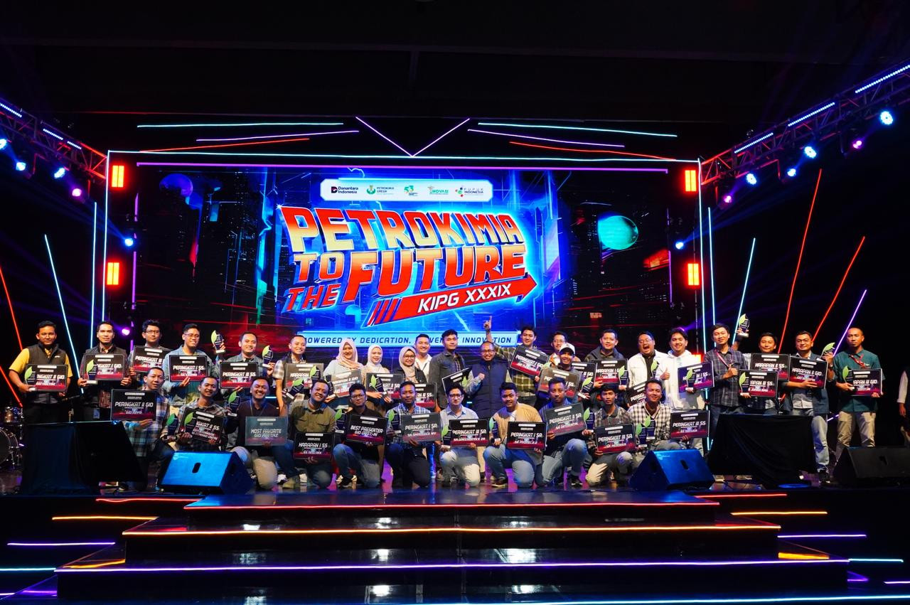 Para pemenang Konvensi Inovasi Petrokimia Gresik (KIPG) XXXIX. (Foto: Humas Petrokimia Gresik/jatimnow.com)