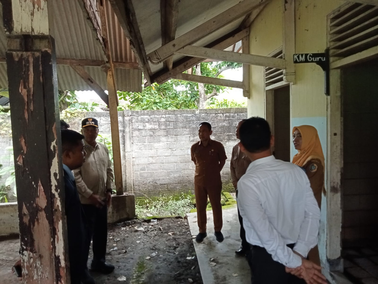 Melihat kondisi lahan Sekolah Rakyat di Tulungagung (foto: Bramanta Pamungkas/jatimnow.com)