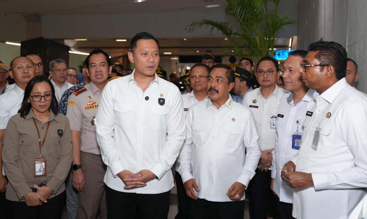 Menko Bidang Infrastruktur dan Pembangunan Kewilayahan, Agus Harimurti Yudhoyono, turut hadir dalam peluncuran uji coba di Bandara Internasional Soekarno-Hatta. Foto: Imigrasi for ayojatim.com