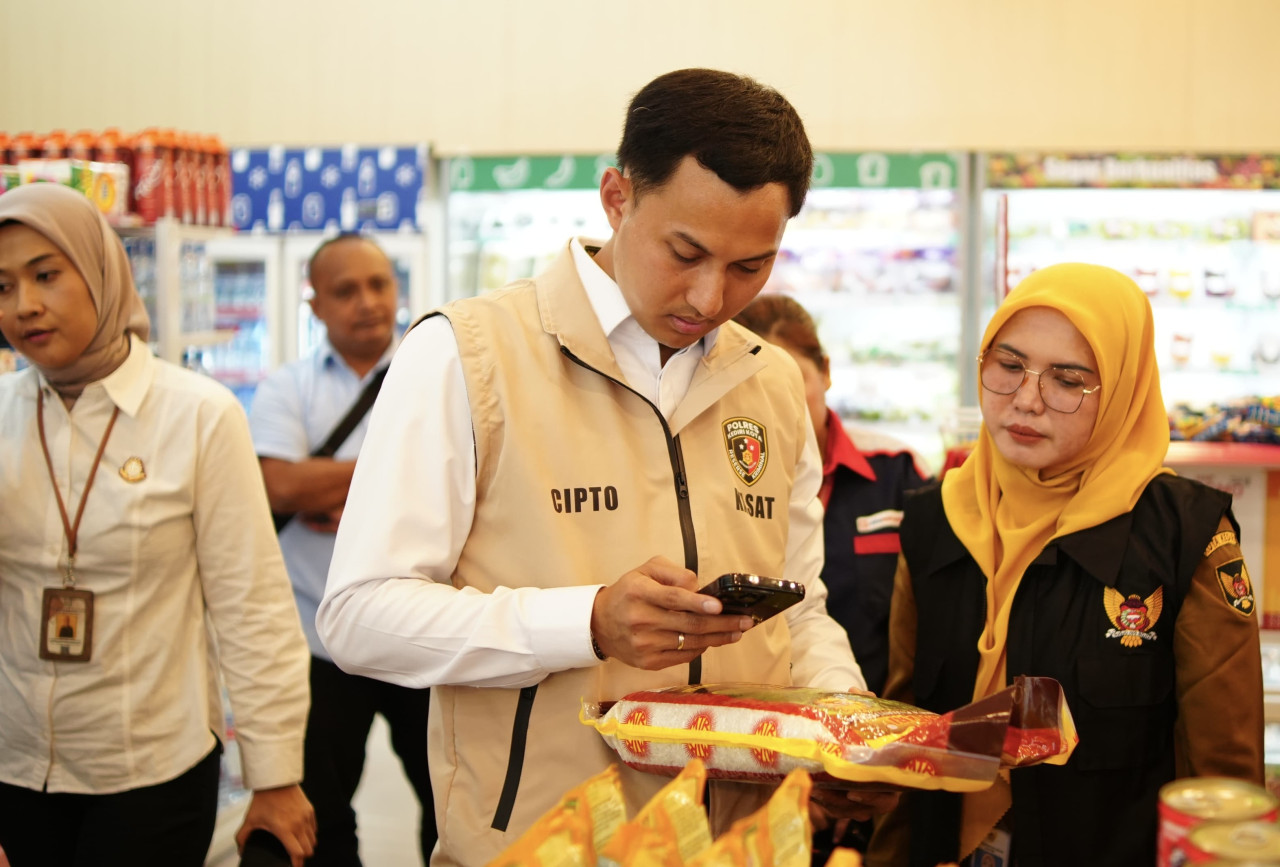 Tim Gabungan di Kota Kediri Temukan Beras Premium Berkutu Saat Sidak Pasar Modern