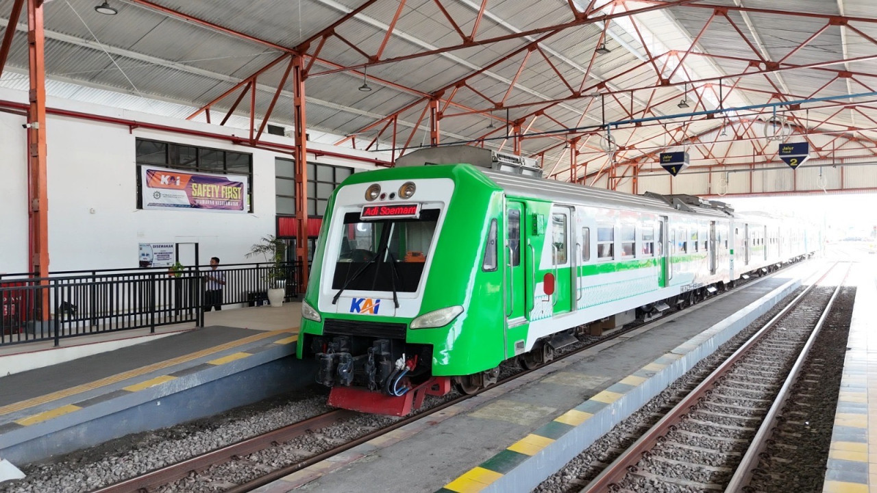 Kereta Api (KA) Bandara Internasional Adi Soemarmo (BIAS). (Foto: KAI Daop 7 Madiun/jatimnow.com)
