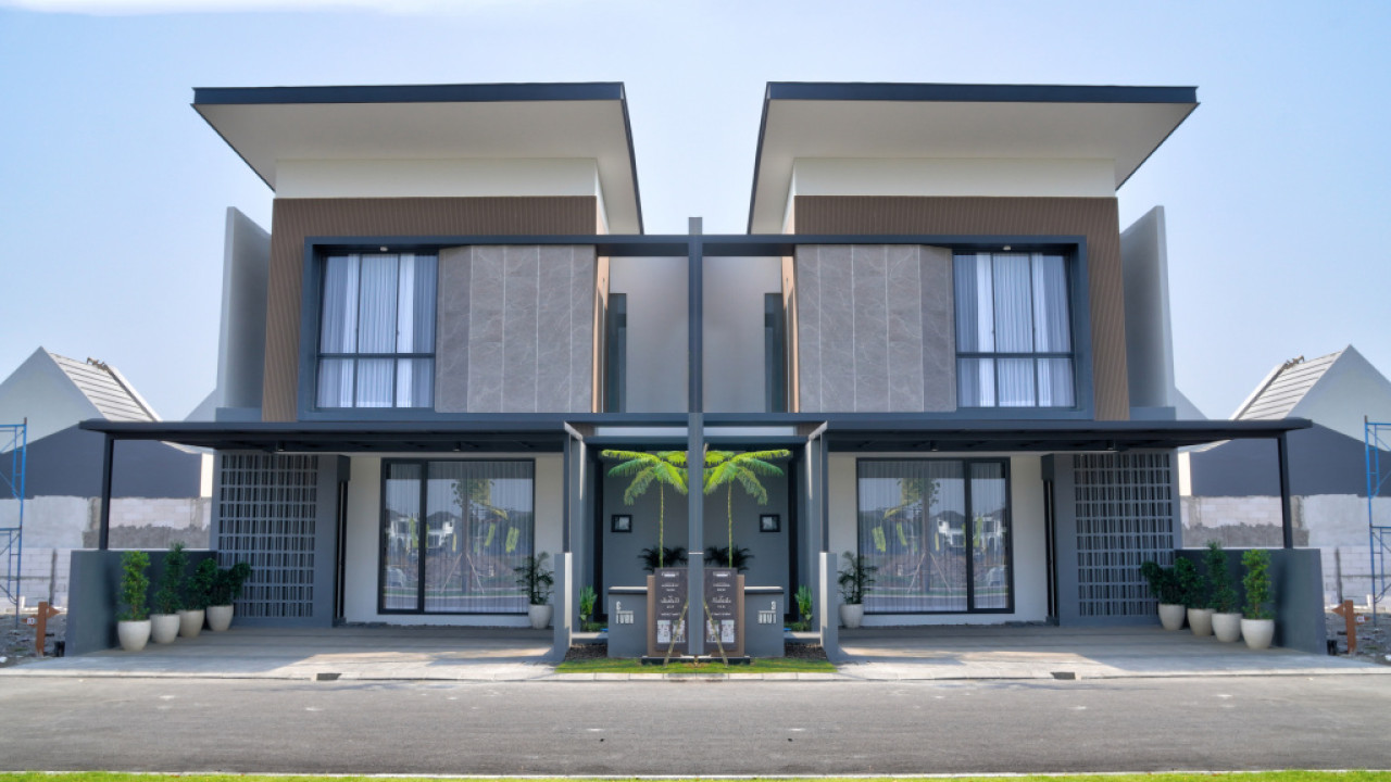 Tipe Malvidia menawarkan luas tanah 144 m² dan luas bangunan 167 m² (9x16 meter), memadukan desain elegan dengan teknologi modern dan konsep green living.  (Foto/JatimNow.com)