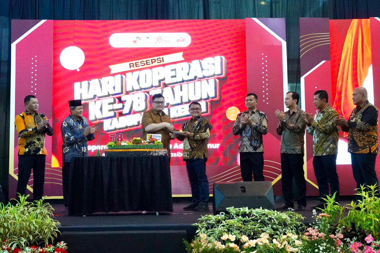 Mas Dhito dalam Resepsi HUT Koperasi ke-78 di Convention Hall Simpang Lima Gumul. (Foto: Pemkab Kediri/jatimnow.com)