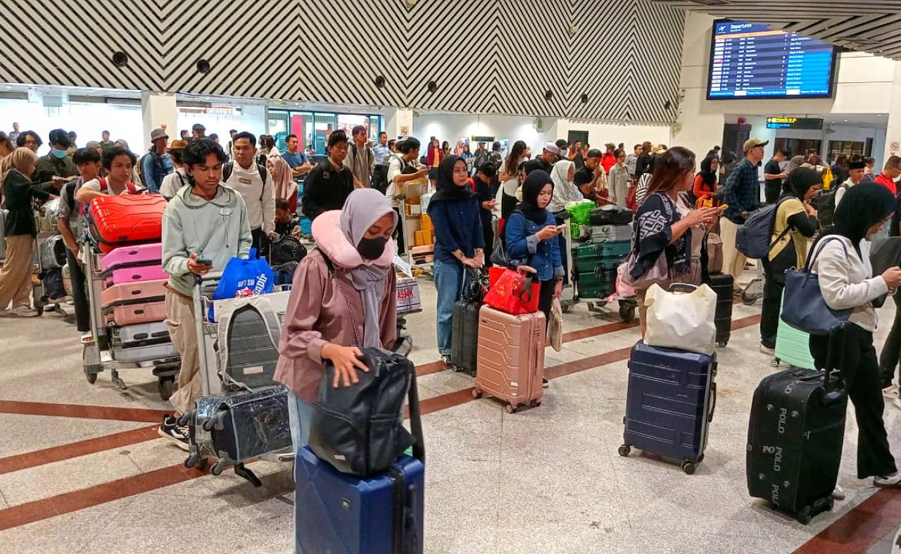 Aktivitas pemberangkatan PMI asal Jatim melalui Bandara Juanda (ilustrasi/jatimnow.com)