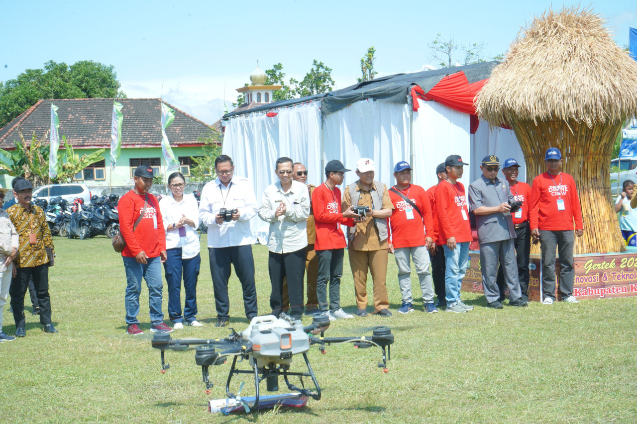 Pemkab Kediri Kenalkan Inovasi dan Teknologi Modern Pada Petani