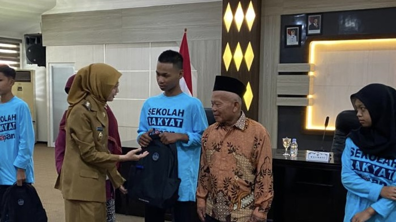 Pelepasan siswa SRMP di Kota Kediri. (Foto: Yanuar Dedy/jatimnow.com)