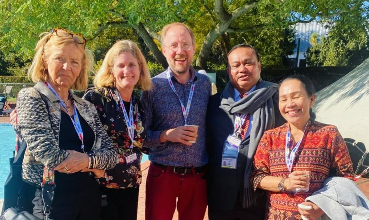 William Yani Wea, Ketua Umum SP IMPPI bersama Elly Rosita Silaban Presiden KSBSI dan delegasi L20 Summit 2025 di Afrika Selatan. (Foto/Dokumentasi Pribadi)