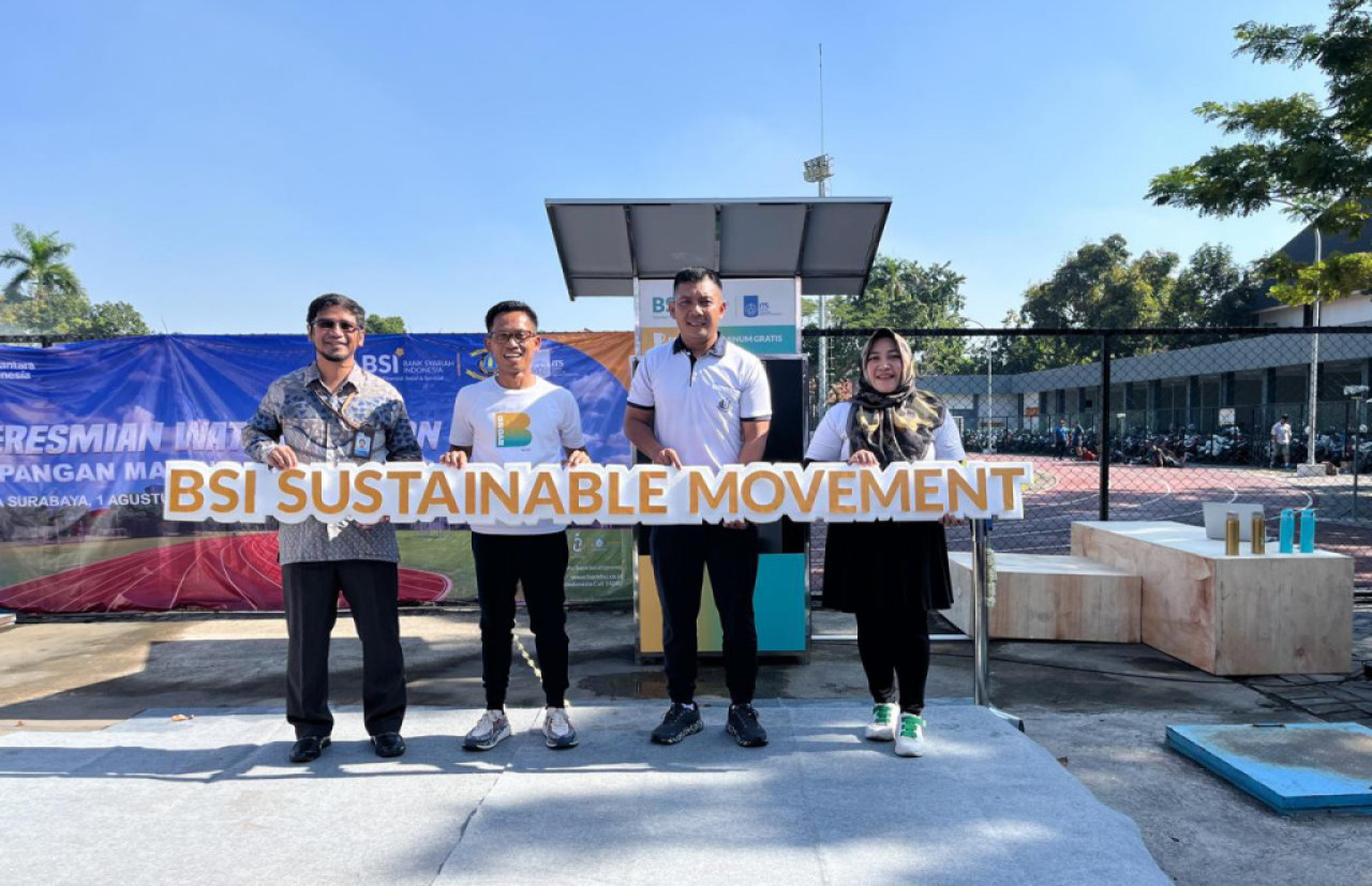 BSI Perkuat ESG dengan Fasilitas Air Minum Gratis dan Beasiswa Lingkungan di Surabaya