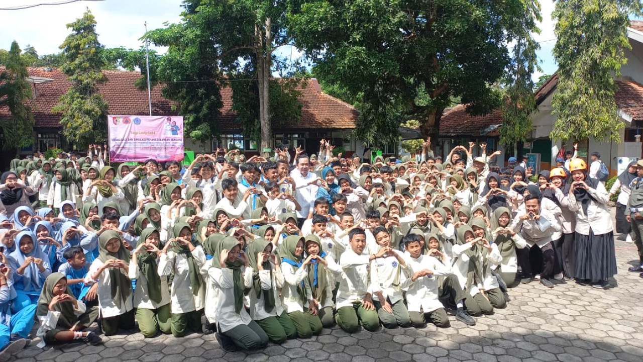 Bupati Jember Gus Fawait Ajak Pelajar Cegah Pernikahan Dini