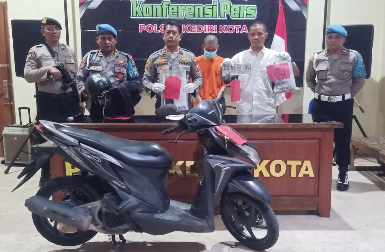 Rilis ungkap curanmor di Polsek Kediri Kota. (Foto: Polsek Kediri Kota/jatimnow.com)