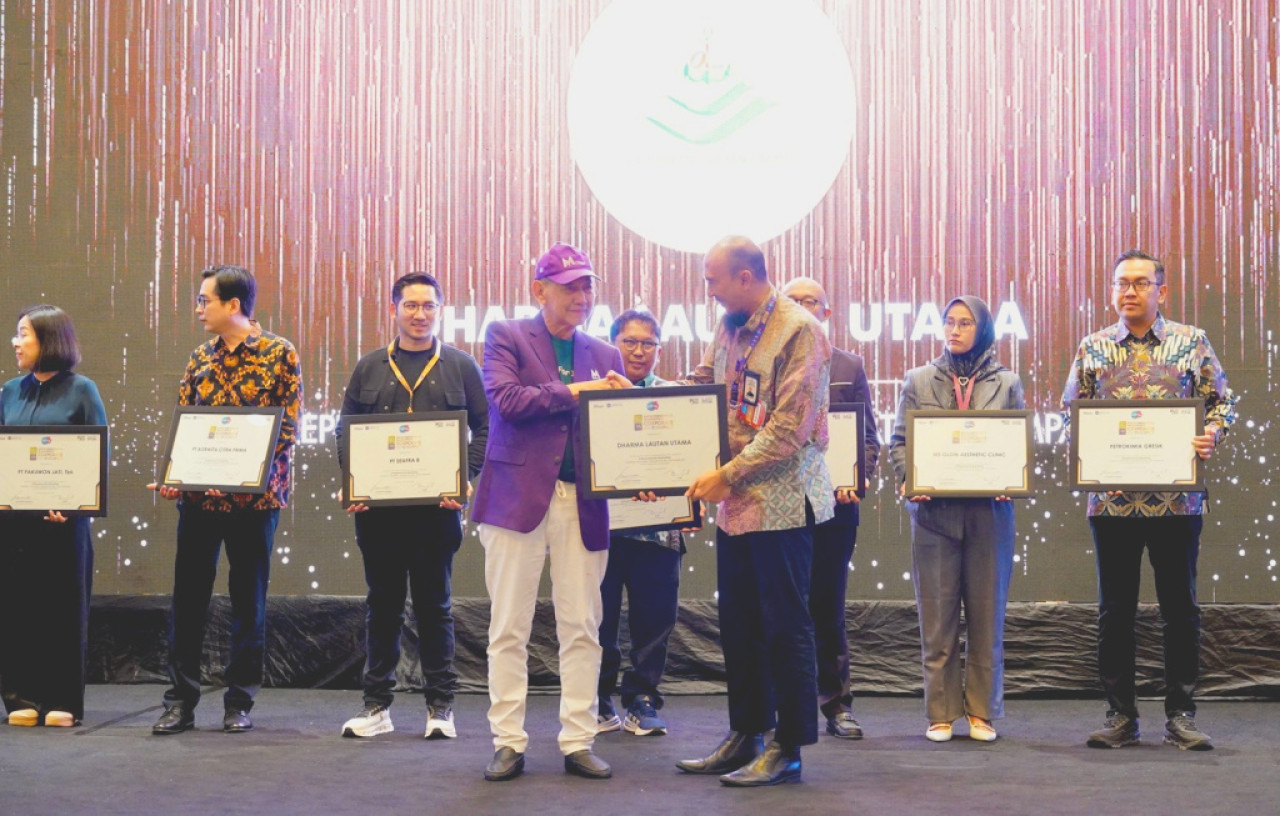 DLU Sabet Penghargaan Entrepreneurial Marketing Jatim