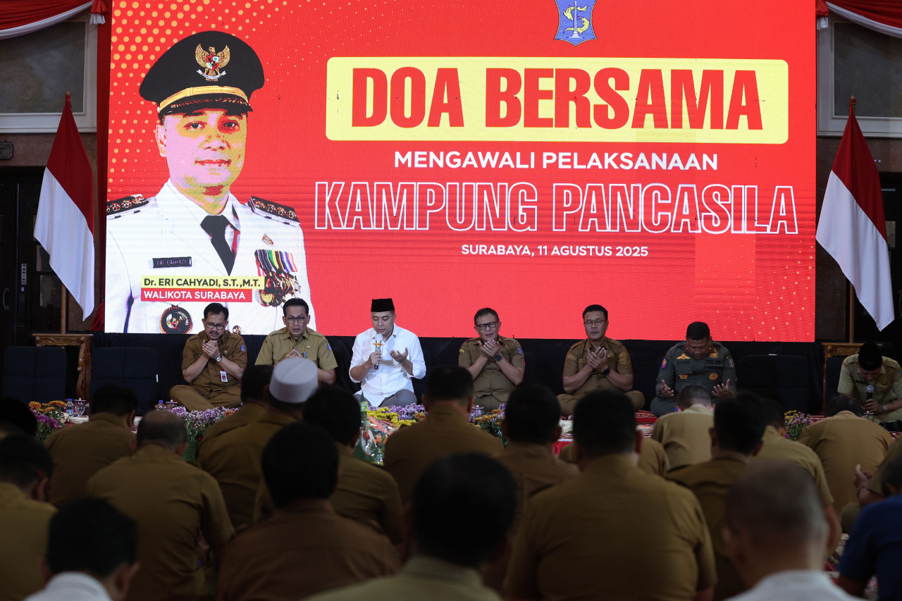 Doa bersama peluncuran kampung pancasila (foto: Humas Pemkot Surabaya for jatimnow.com)