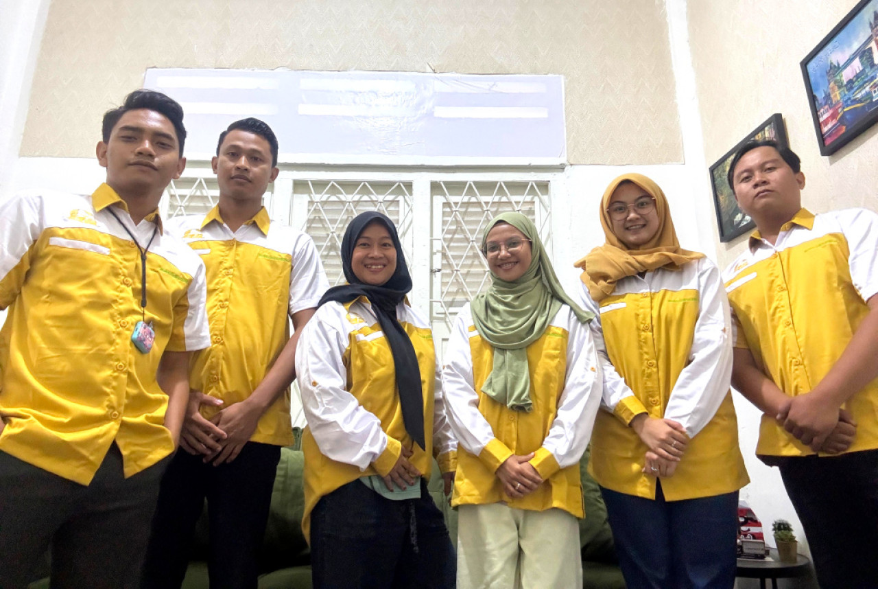 Tim ekspedisi Surabaya, Jaya Sejati Logistik. Foto/dok.JSL