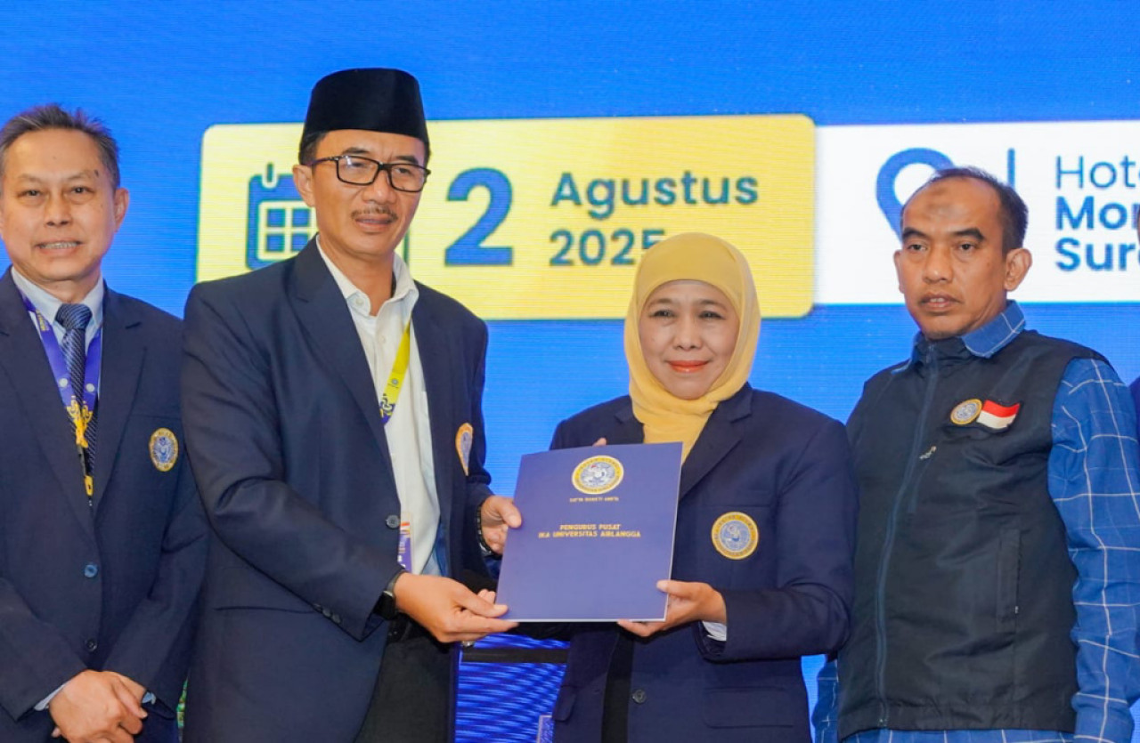 Khofifah Indar Parawansa Kembali Pimpin IKA UNAIR, Fokus Diplomasi Internasional