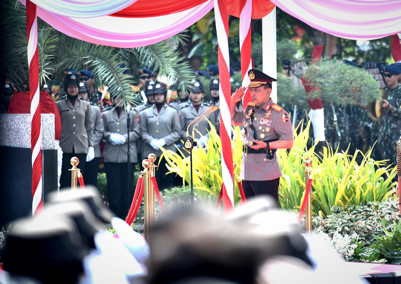 Kapolri Pimpin Upacara Hari Juang di Surabaya dan Resmikan Patung M Jasin