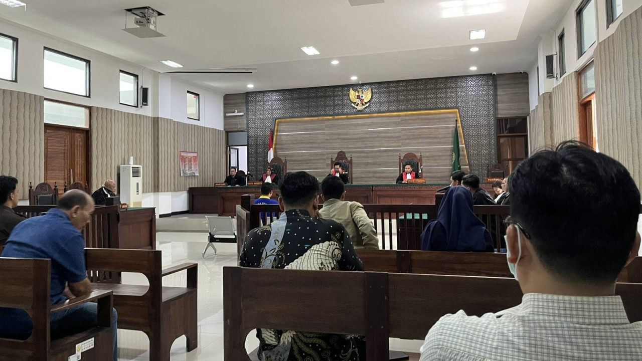 Sidang pembacaan tuntutan terhadap terdakwa kasus 'mutilasi koper merah'. (Foto: Yanuar Dedy/jatimnow.com)