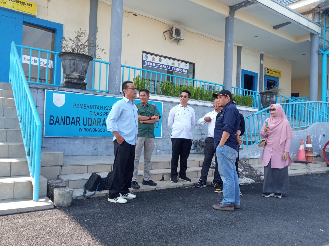 Foto : Komisi C DPRD Jember dengan Dishub pastikan kesiapan Bandara Notohadinegoro (Sugianto/jatimnow.com)