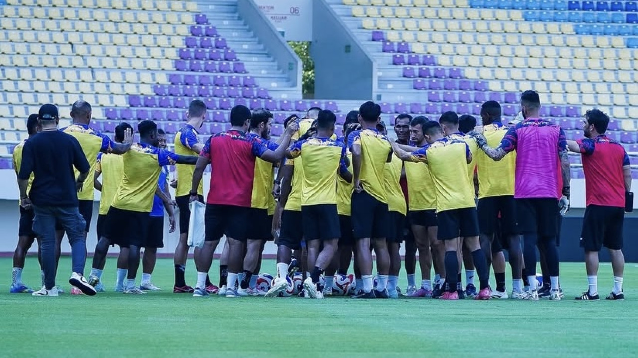 Arema FC saat official training di Stadion Manahan Solo. (Foto: Arema FC/jatimnow.com)