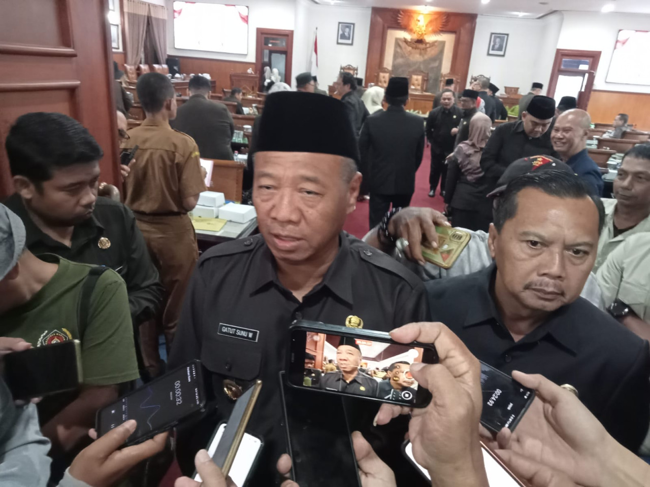 Bupati Tulungagung Bantu Mediasi Warga Dengan TNI AD Terkait Akses Listrik