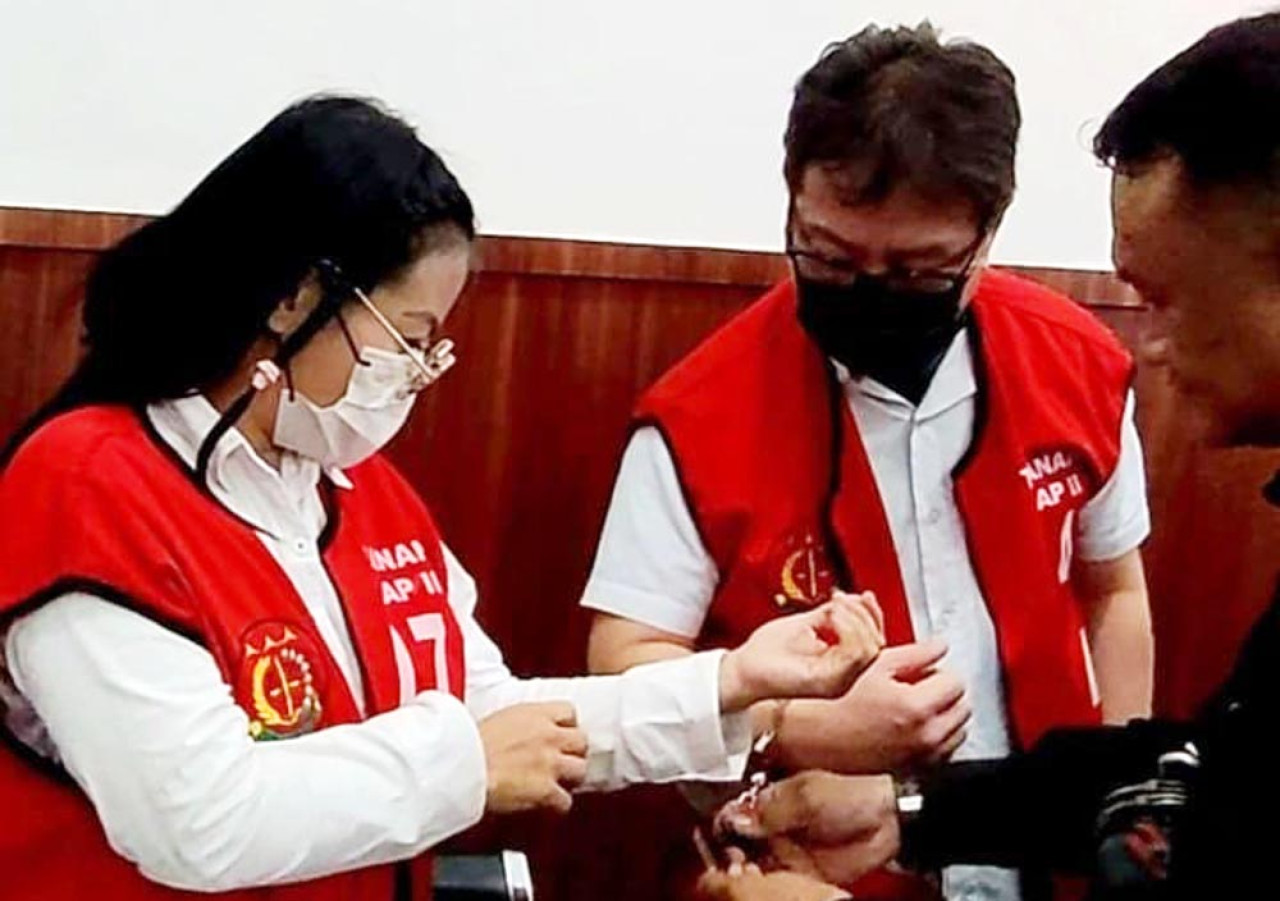 Jan Hwa Diana dan Handy Soenaryo. (Foto/jatimnow.com)