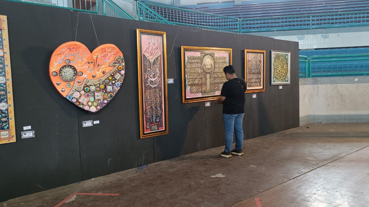 Kaligrafi Karya Peserta MTQ Jatim XXXI di Jember Dipamerkan