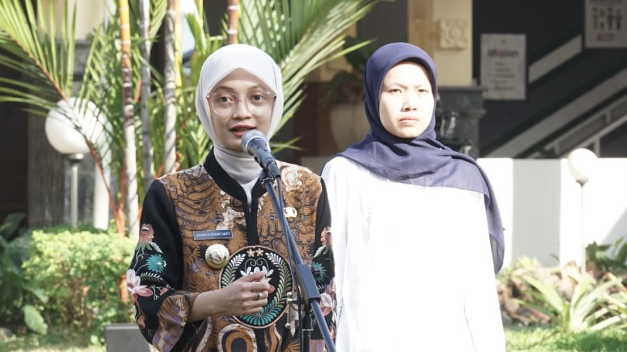 Wali Kota Kediri Vinanda Prameswati saat memimpin apel. (Foto: Pemkot Kediri/jatimnow.com)