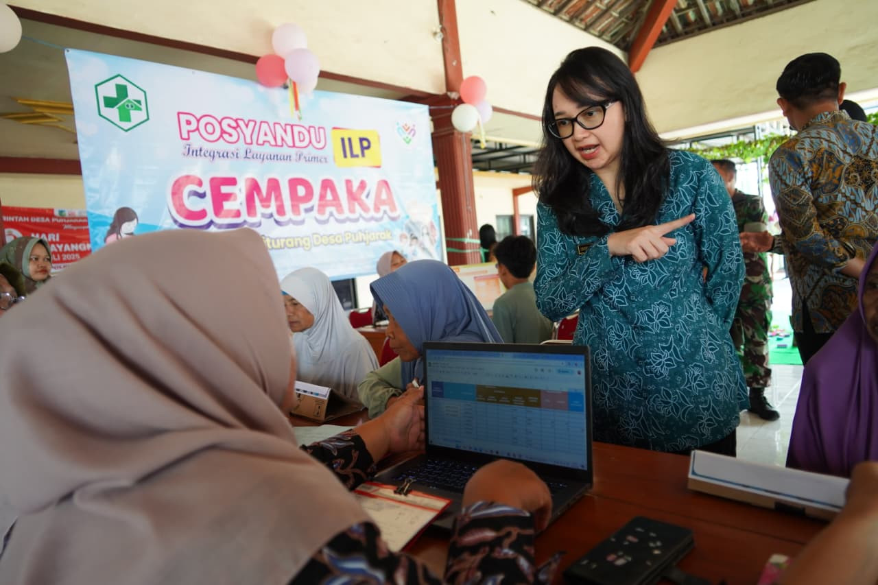 Mbak Cicha Minta Pelayanan Posyandu di Kediri Lebih Aktif