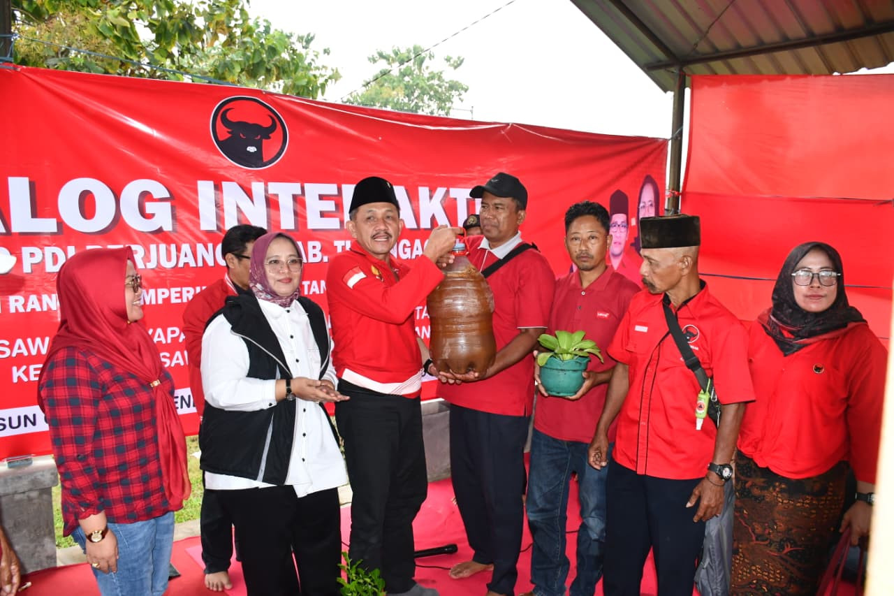 Foto: DPC PDIP Tulungagung gelar dialog bersama petani. (DPC PDIP Tulungagung/jatimnow.com)