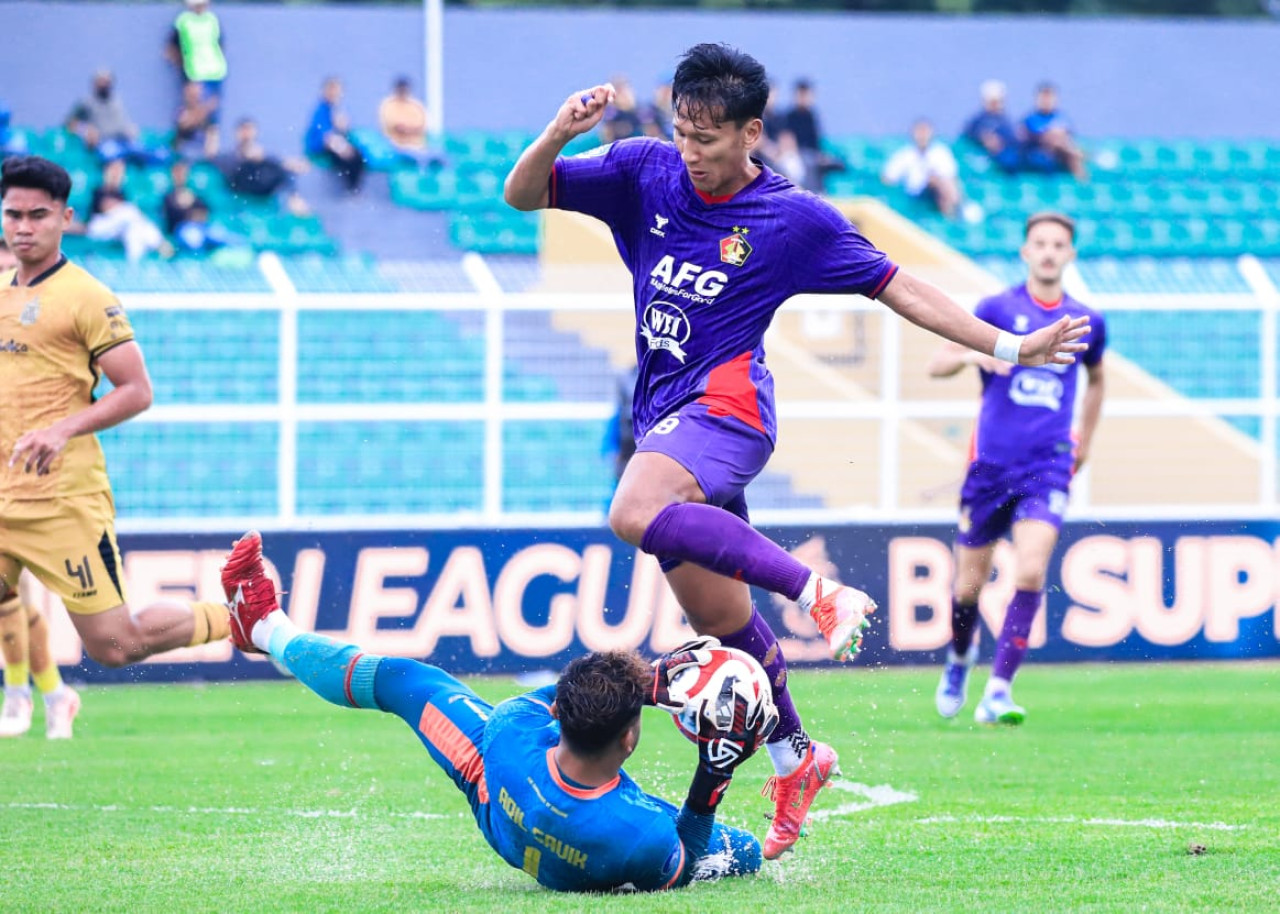 Foto: Pemain Persik Kediri saat melawan Bhayangkara Presisi FC  (Persik Kediri/jatimnow.com)