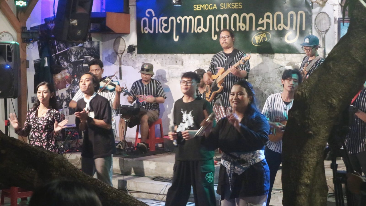 Seniman Muda Surabaya Kemas Tradisi Mamaca Madura dengan Sentuhan Gen Z
