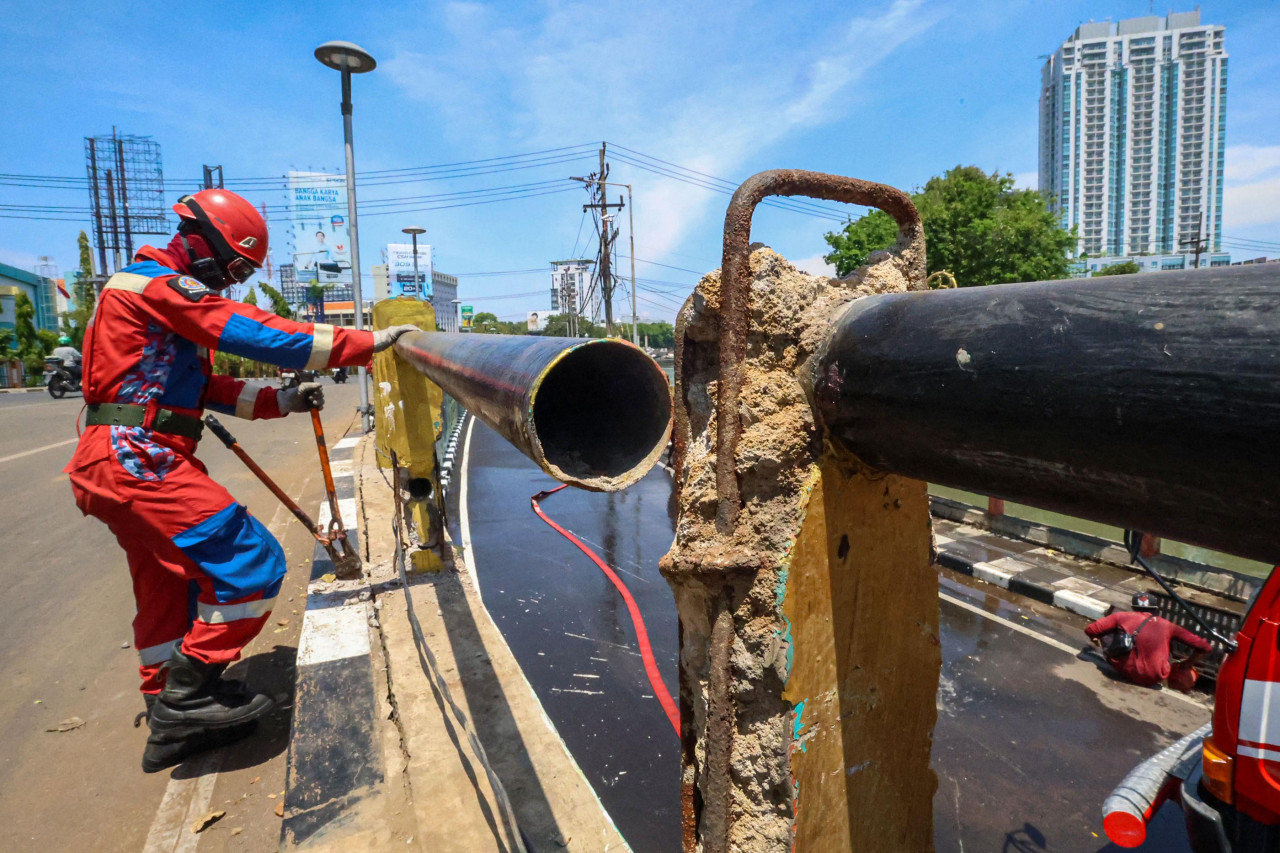 Pasca Demo Ricuh Surabaya, Pemkot Gelontor Rp2,5 Miliar Perbaiki Fasum