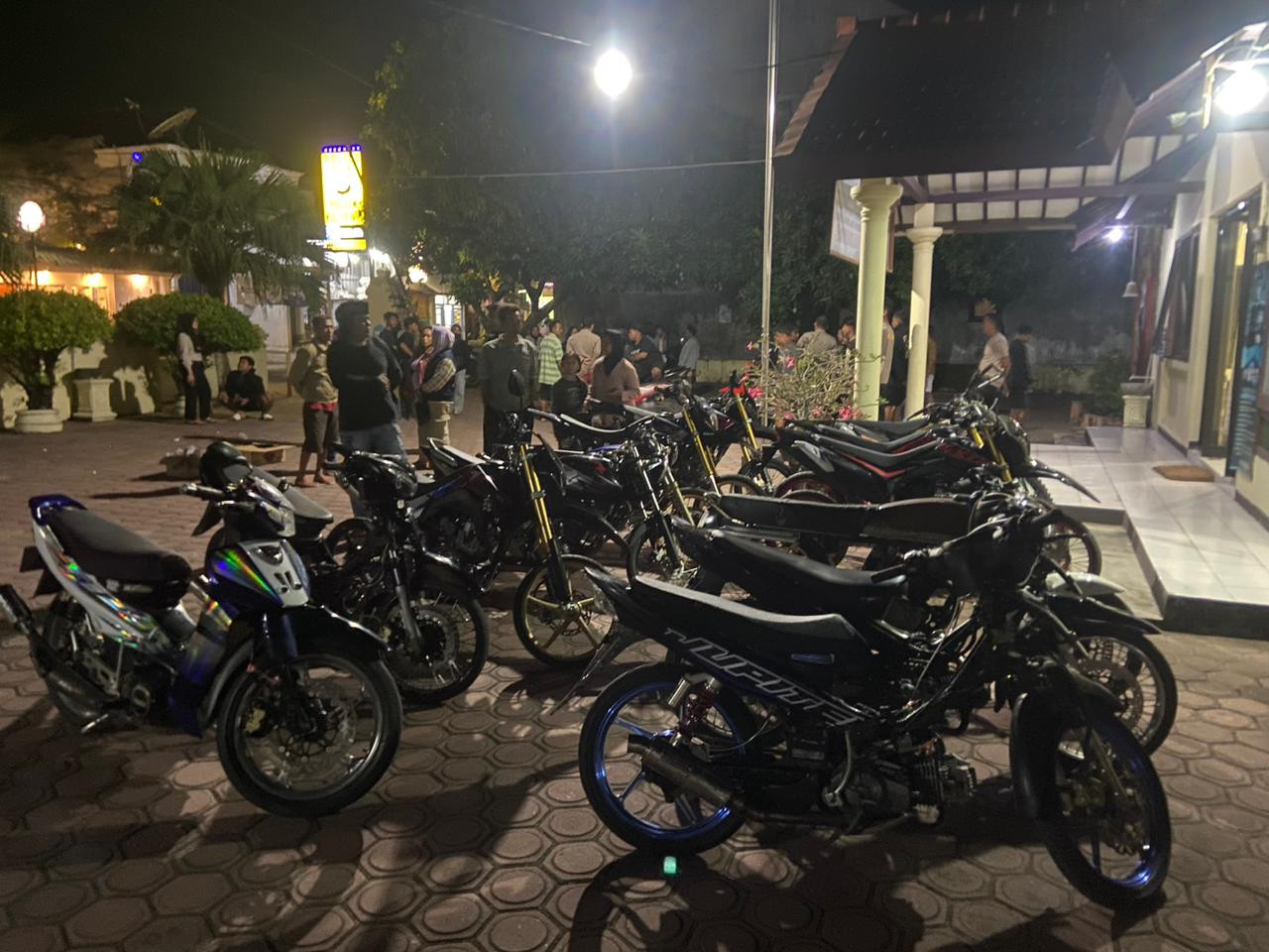 Foto: Motor tanpa surat yang diamankan Polsek Kalidawir Tulunagung. (Humas Polres Tulungagung/jatimnow.com)