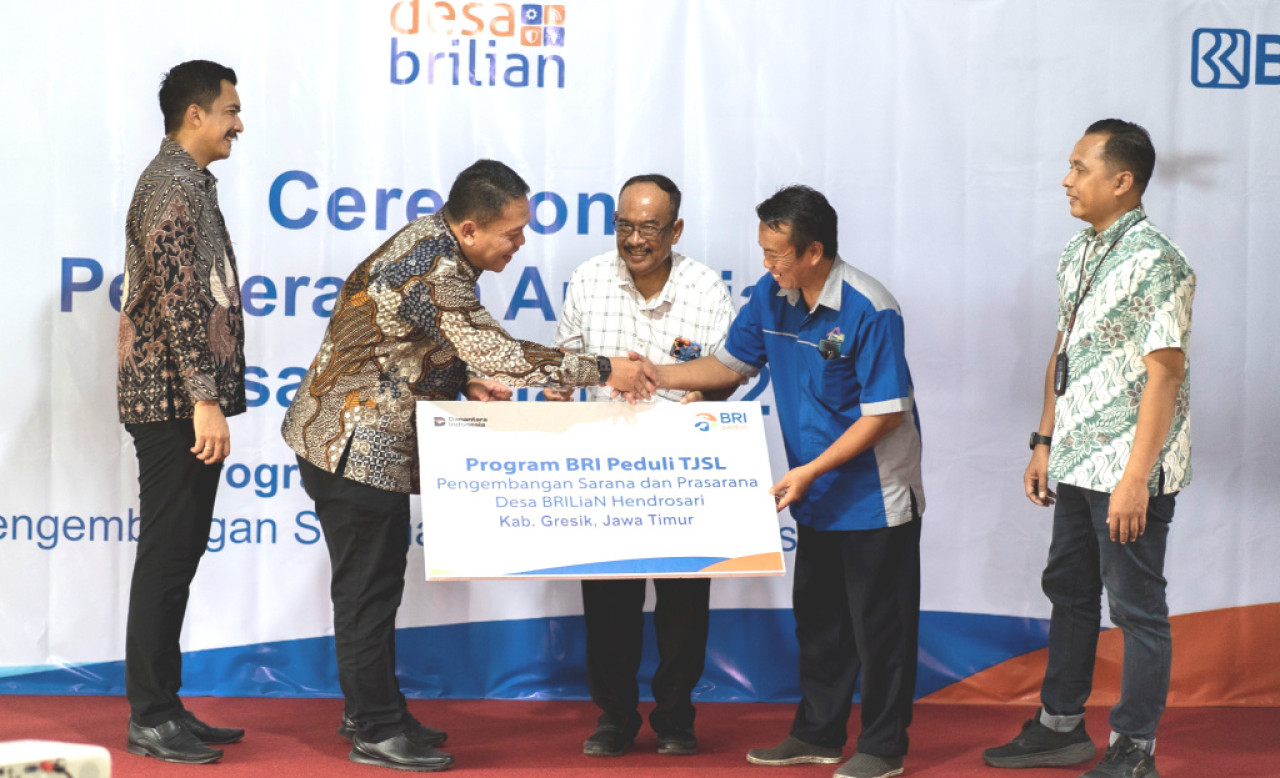 Penyerahan Apresiasi Desa BRILiaN 2025” di kawasan wisata Edu Wisata Lontarsewu, Desa Hendrosari, Gresik, pada Rabu (29/10/2025). (Foto: Ali Masduki/jatimnow.com)