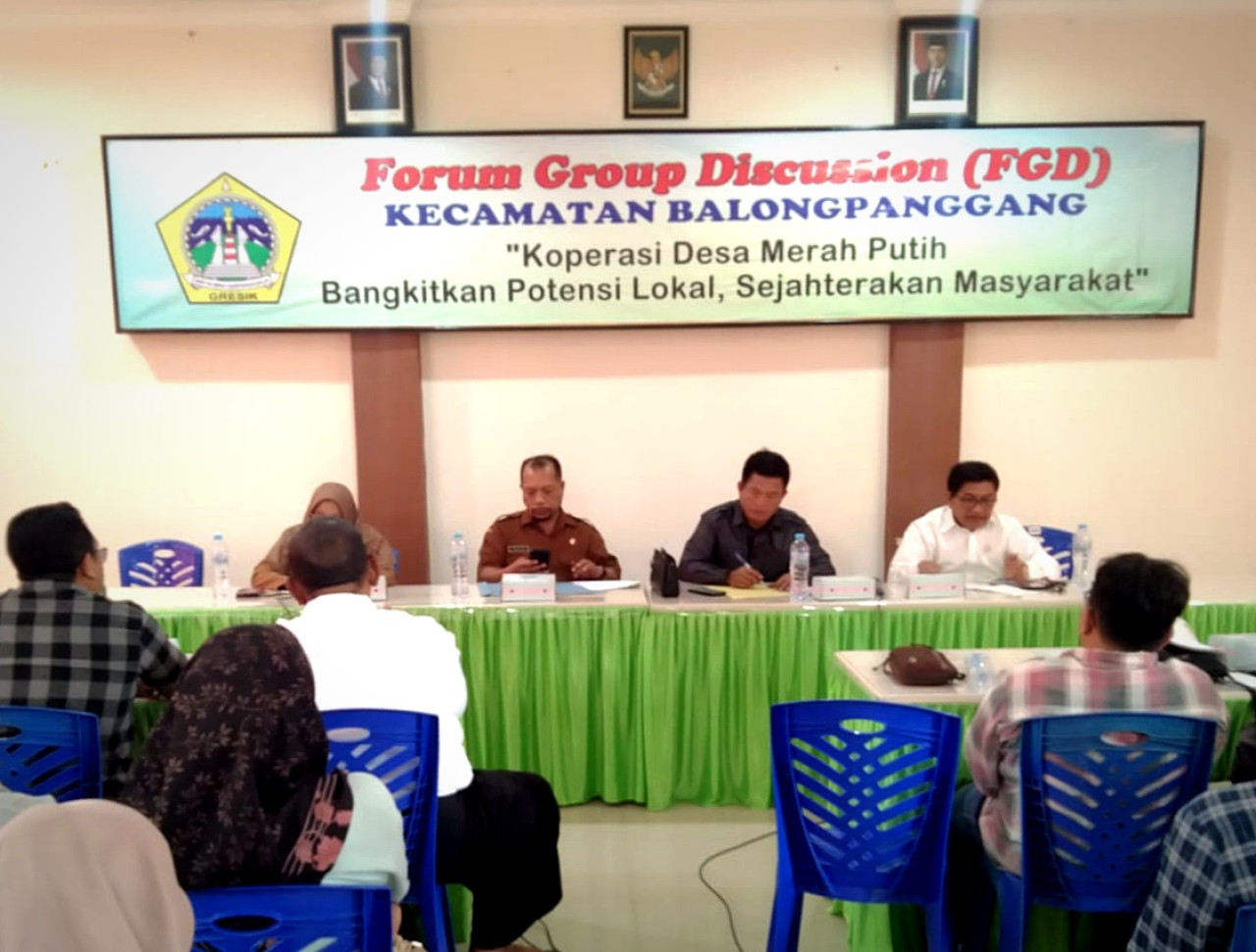 Acara Forum Group Discussion (FGD) yang bertajuk “Koperasi Desa Merah Putih Bangkit, Potensi Lokal, Sejahterahkan Masyarakat” di Kecamatan Balongpanggang, Gresik. (Foto: DPRD Gresik for jatimnow.com)