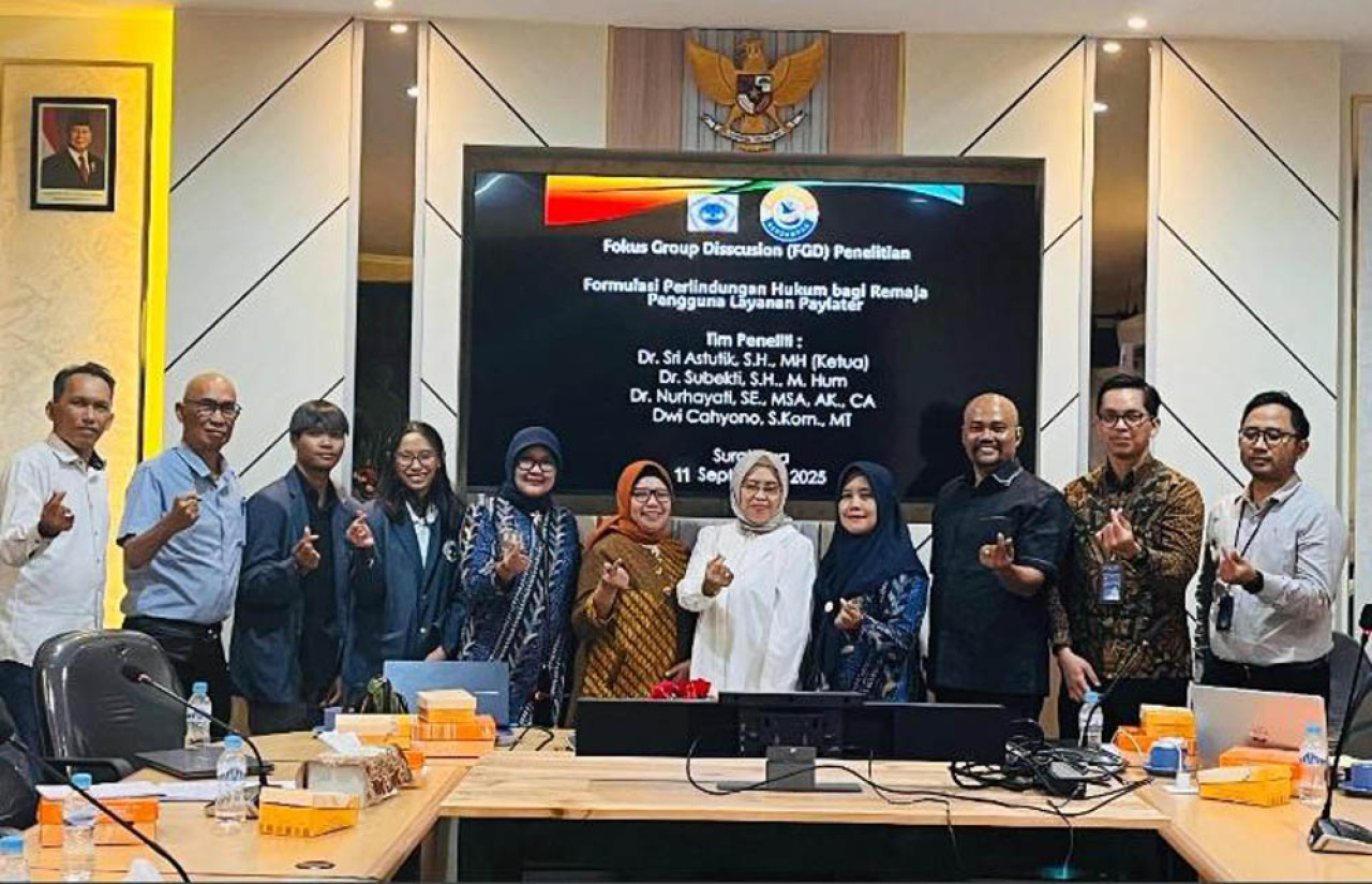 Focus Group Discussion (FGD) untuk mengumpulkan data dari responden remaja di kota besar seperti Malang, Surabaya, dan Madiun. (Foto/Humas Unitomo)