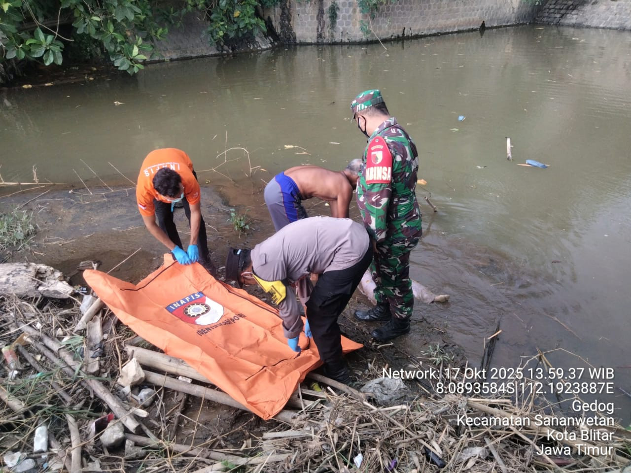 Warga Blitar Temukan Mayat Perempuan di Sungai