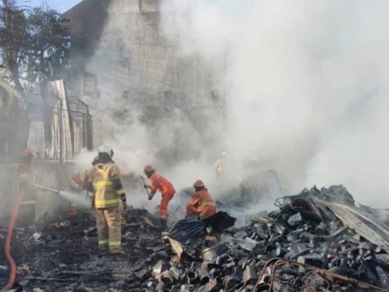 Standard Waktu Tanggap Damkar Surabaya Dipangkas jadi 6,5 Menit