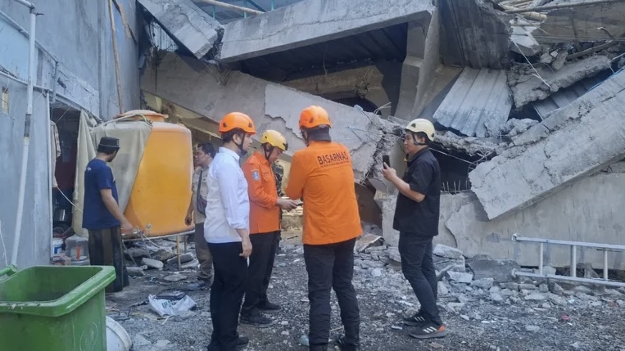 Kondisi reruntuhan bangunan Ponpes Al Khoziny Sidoarjo. (Foto: BPBD Jatim/jatimnow.com)