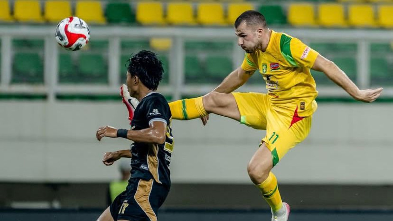 Potret striker Persebaya Surabaya Mihailo Perovic. (Foto: Persebaya Surabaya/jatimnow.com)