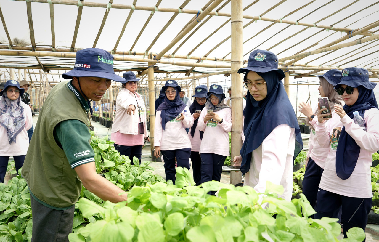 Sinergi TJSL Petrokimia Gresik Hasilkan Dua Penghargaan di CSR & PDB Award 2025