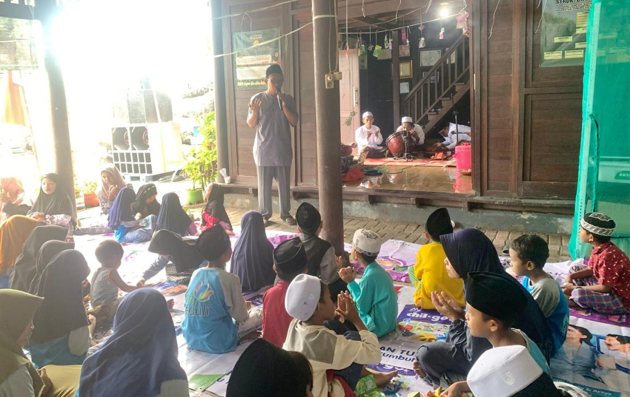 Maulid Nabi di Pinggir Sungai, Sekolah Anak Sungai Gaungkan Teladan Rasulullah