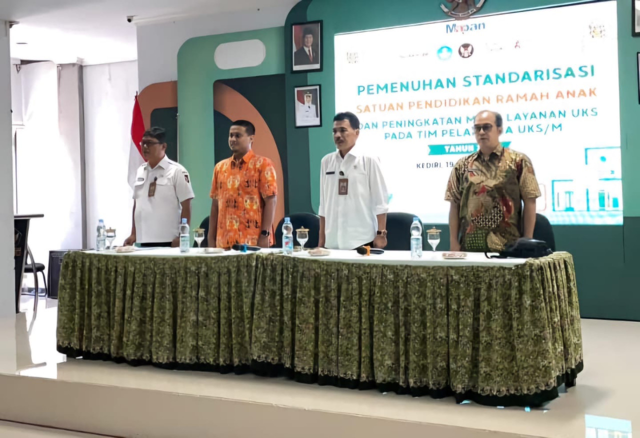 Dinas Pendidikan Kota Kediri menggelar Bimbingan Teknis (Bimtek) Bimtek Pemenuhan Standarisasi Satuan Pendidikan Ramah Anak dan Peningkatan Mutu Layak UKS. (Foto: Pemkot Kediri/jatimnow.com)