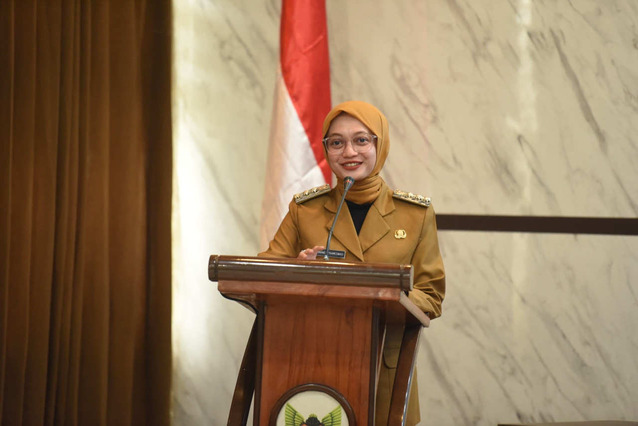 Wali Kota Kediri Vinanda Prameswati menyaksikan penandatanganan perjanjian kerjasama pemanfaatan data kependudukan Kota Kediri. (Foto: Pemkot Kediri/jatimnow.com)