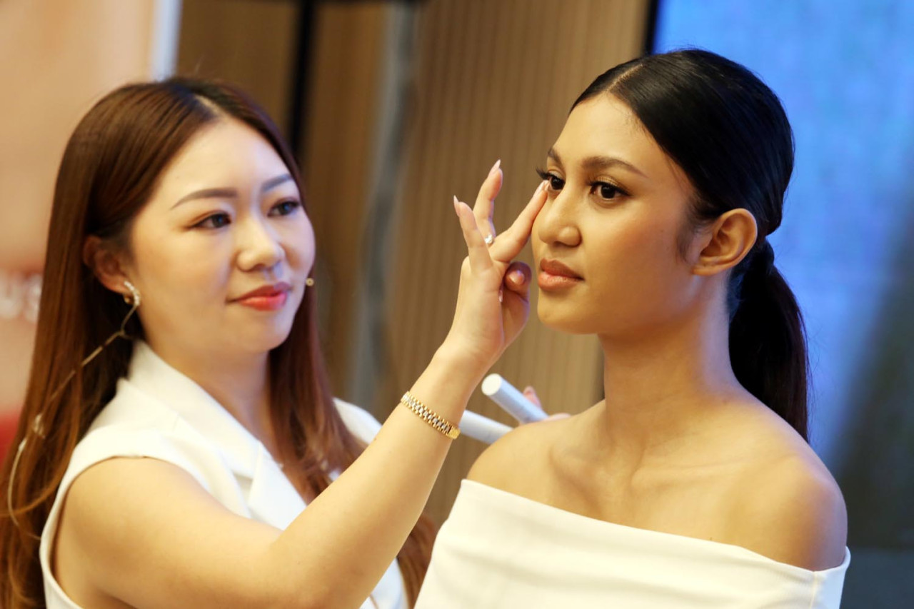 Rahasia Kulit Flawless, Liquid Blush B/SKIN Aman untuk Kulit Berjerawat