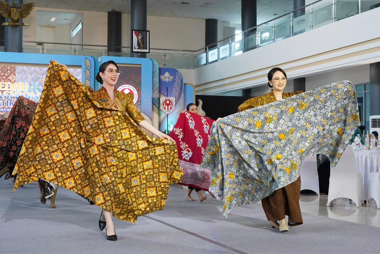 Mbak Cicha Dorong Pengurus Dekranasda Susun Strategi Tingkatkan Kualitas Kerajinan Kediri