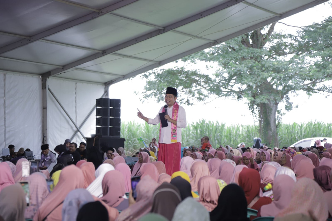 Foto: Bupati Gus Fawait saat menyapa warga Kecamatan Jombang (Diskominfo/jatimnow.com))