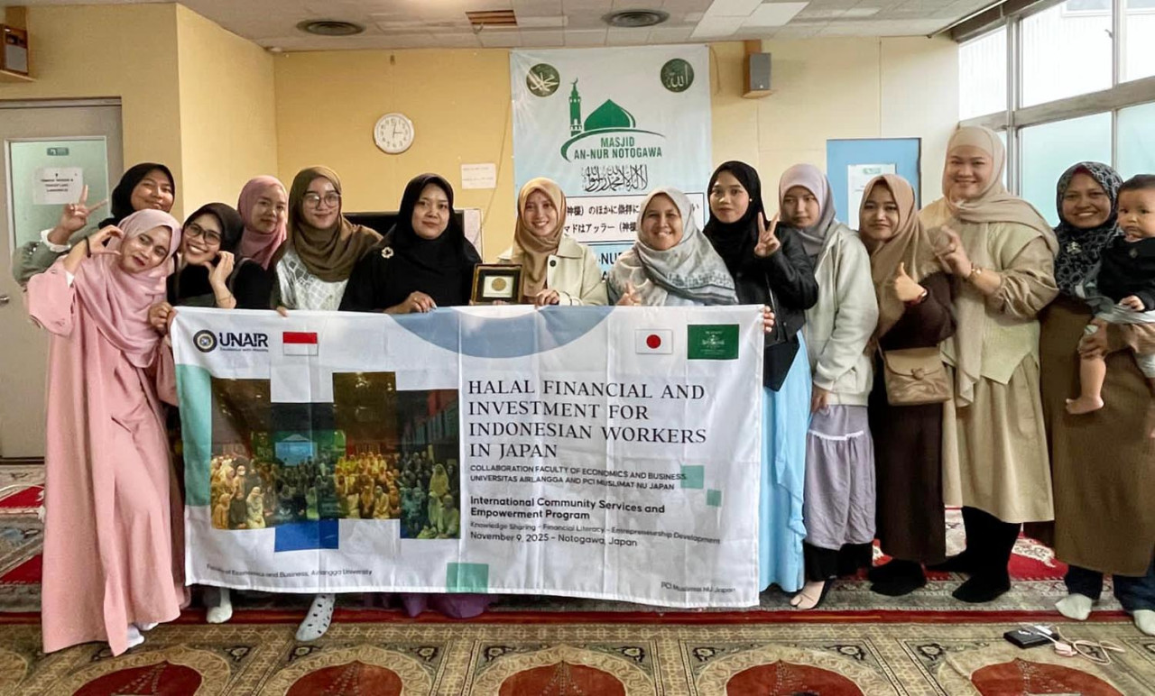 FEB UNAIR Edukasi Pekerja Indonesia di Jepang tentang Keuangan Syariah
