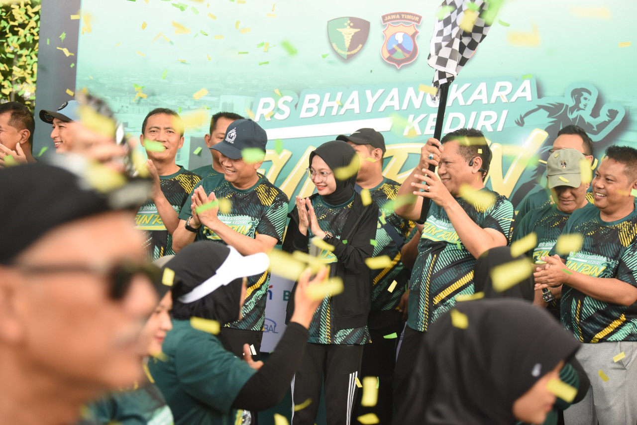 Mbak Vinanda dalam Fun Run RS Bhayangkara Kota Kediri. (Foto: Pemkot Kediri/jatimnow.com)