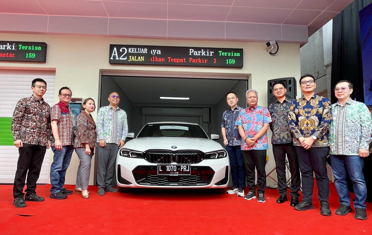 Mayapada Hospital Surabaya resmikan Vertical Parking, Jumat (28/11/2025). (Foto: Ali Masduki/jatimnow.com)