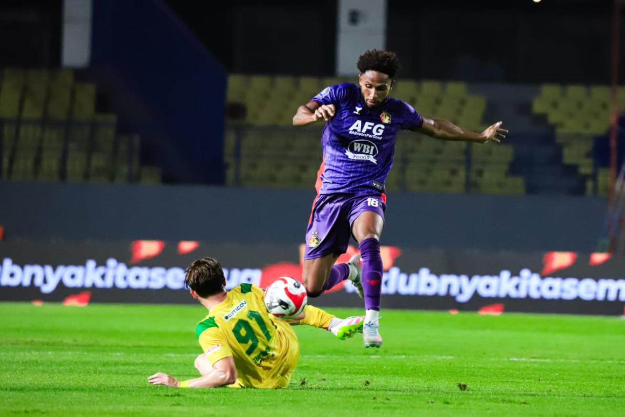 Foto: Pemain Persik Kediri saat melawan Persebaya Surabaya. (Persik Kediri/jatimnow.com)